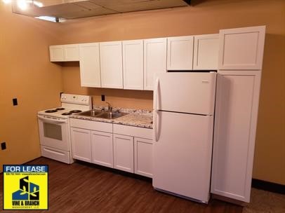 325 Steele Street - Apt 2