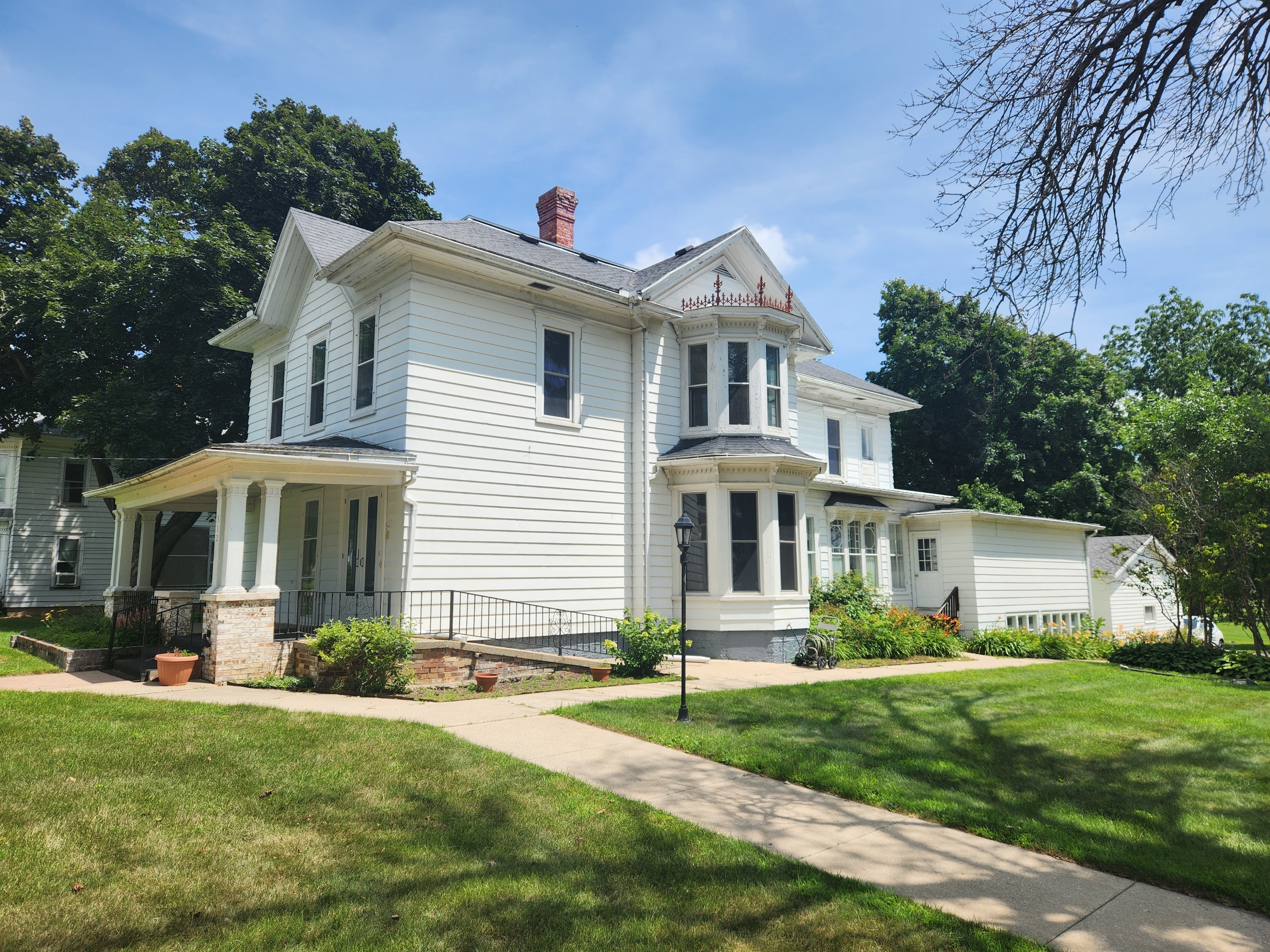 Property thumbnail image